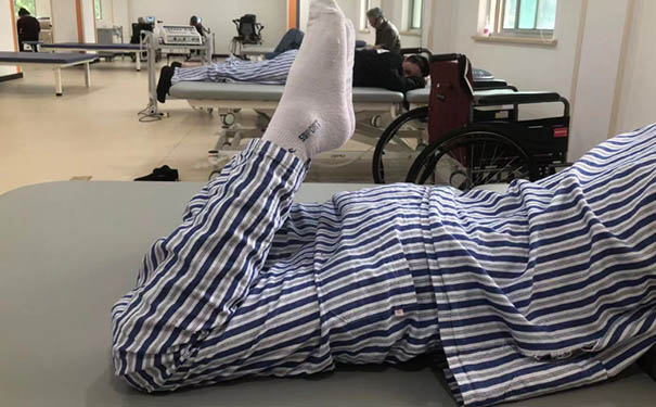 杭州普迪欣康复医院股骨骨折康复案例分享，了解骨折术后科学康复