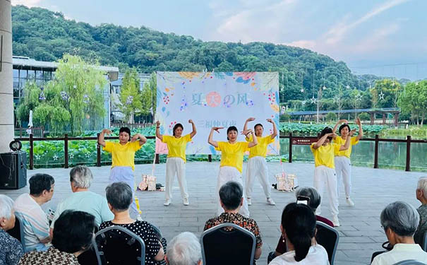 杭州市第三社会福利院举办仲夏夜纳凉派对