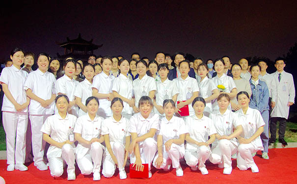 5.12护士节，杭州怡宁医院举行庆祝活动暨百日攻坚动员会